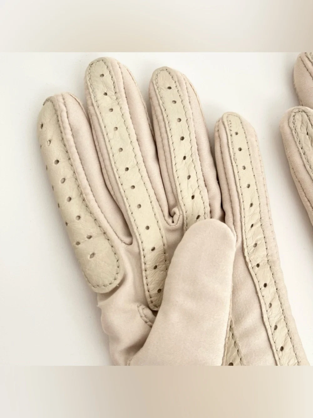 Vintage Women's Leather Trimmed Ivory Driving Gloves Lined Warm Elegant